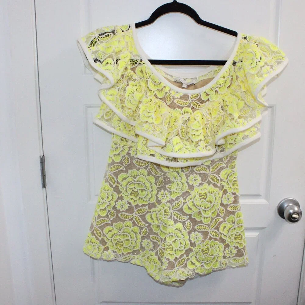 Alexis Yellow Floral Lace Romper - Picture 2 of 4